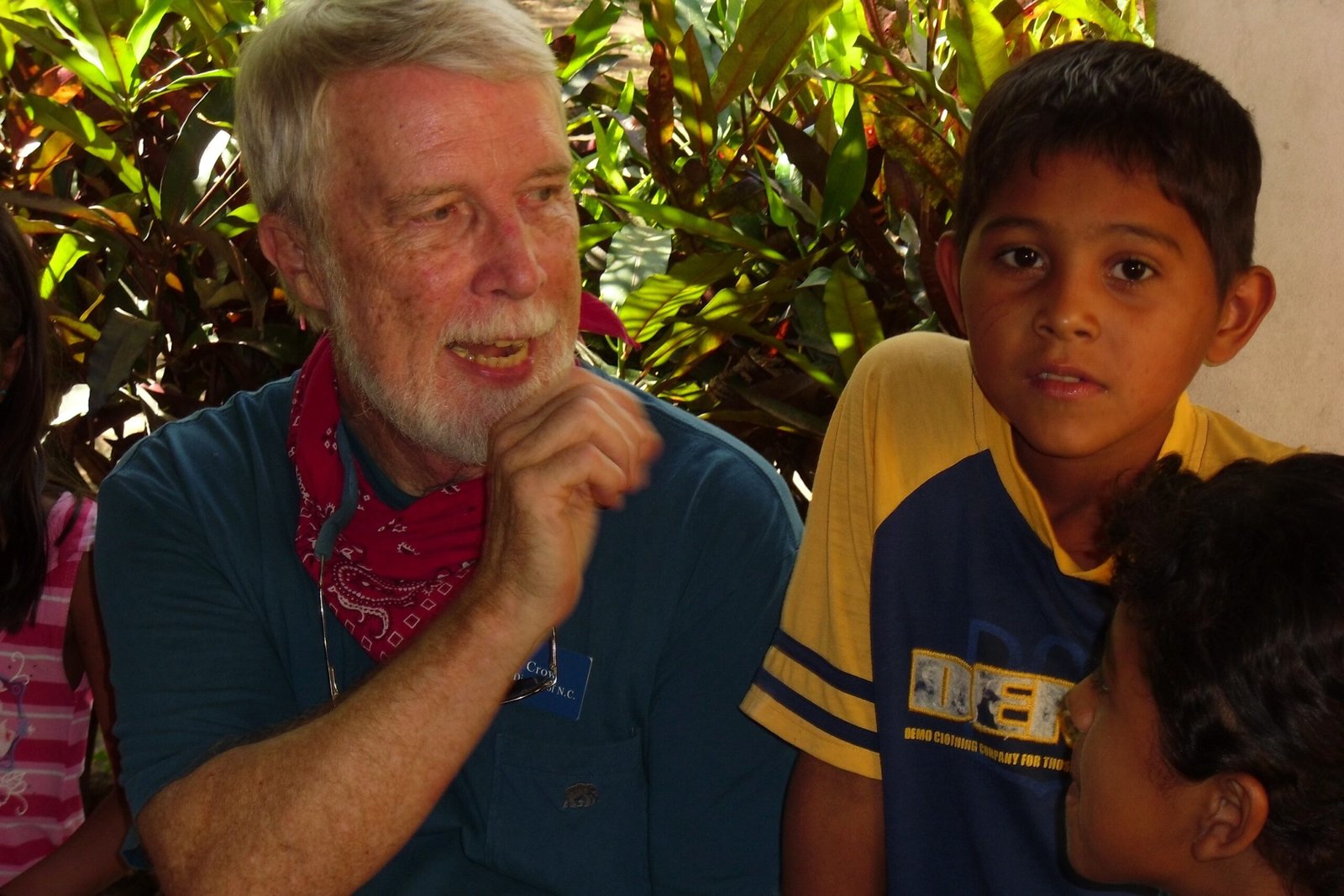 Pete and Honduran boys